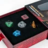 Fanroll: Zestaw kości - D&D Modern Holmes Inspired (50th Anniversary)