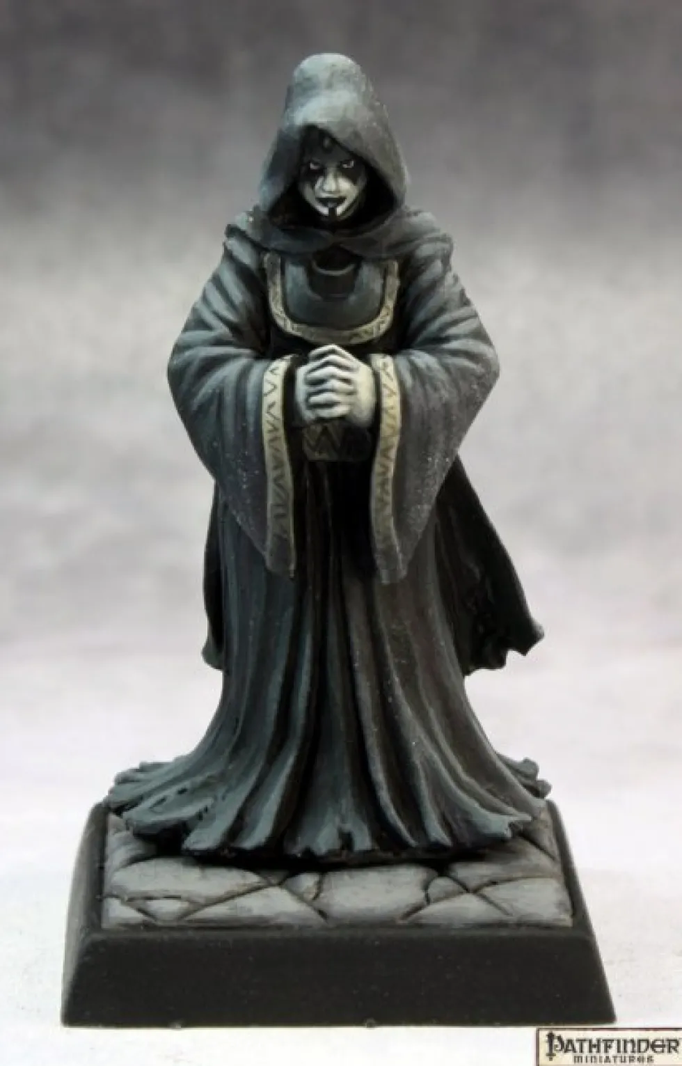 Reaper Miniatures: Aglanda Herald of Razmir - Human Cleric (metal)