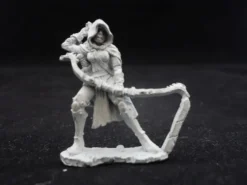 Reaper Miniatures: Callie - Female Human Rogue with Bow (metal)