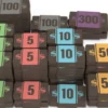 Speakeasy: drewniane banknoty